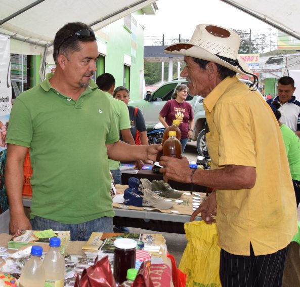 Punto de venta comercial riguito_4033