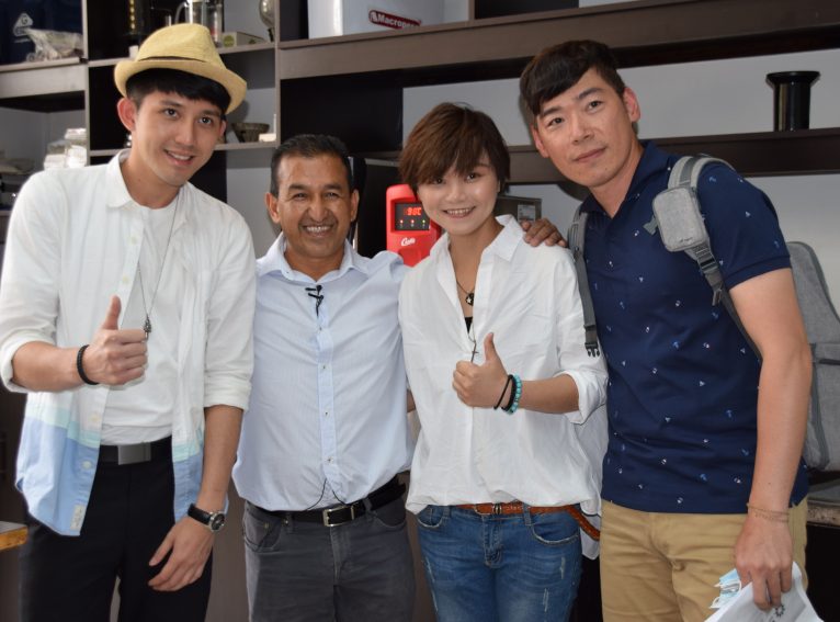 Taiwaneses comsa_4144