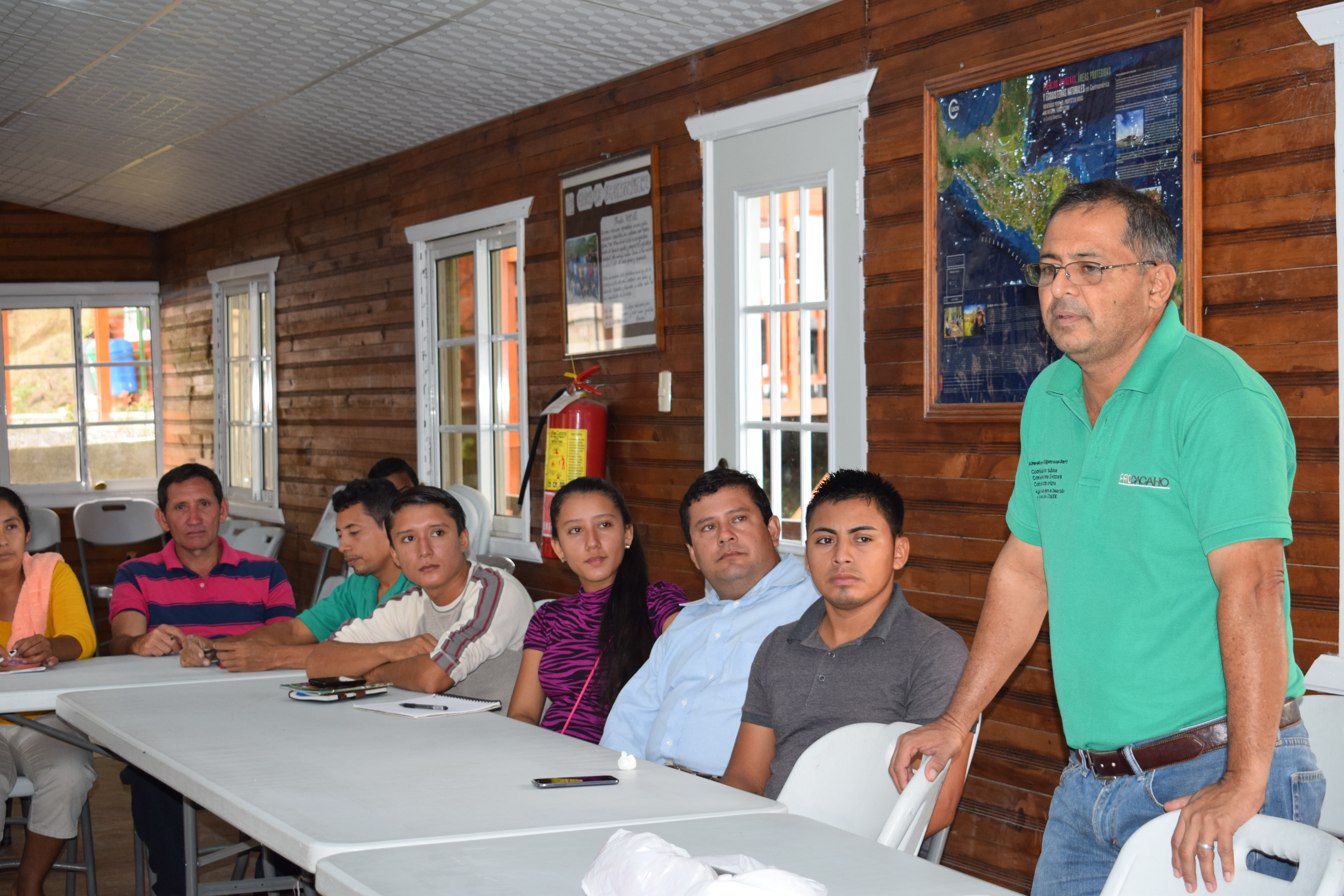 Productores de cacao reciben taller de Agricultura Orgánica en COMSA