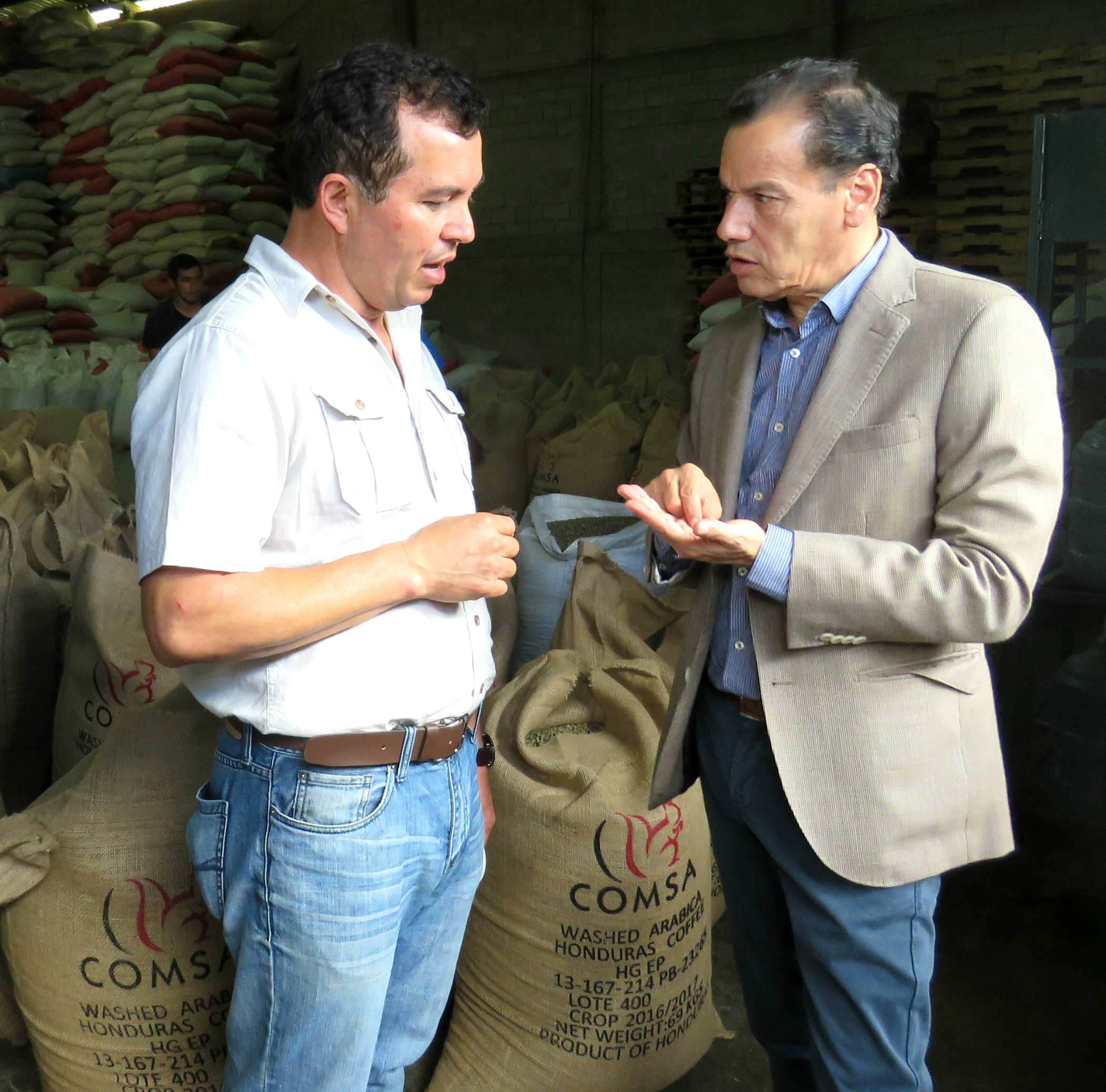 COMSA recibe la visita del embajador de la República de Chile
