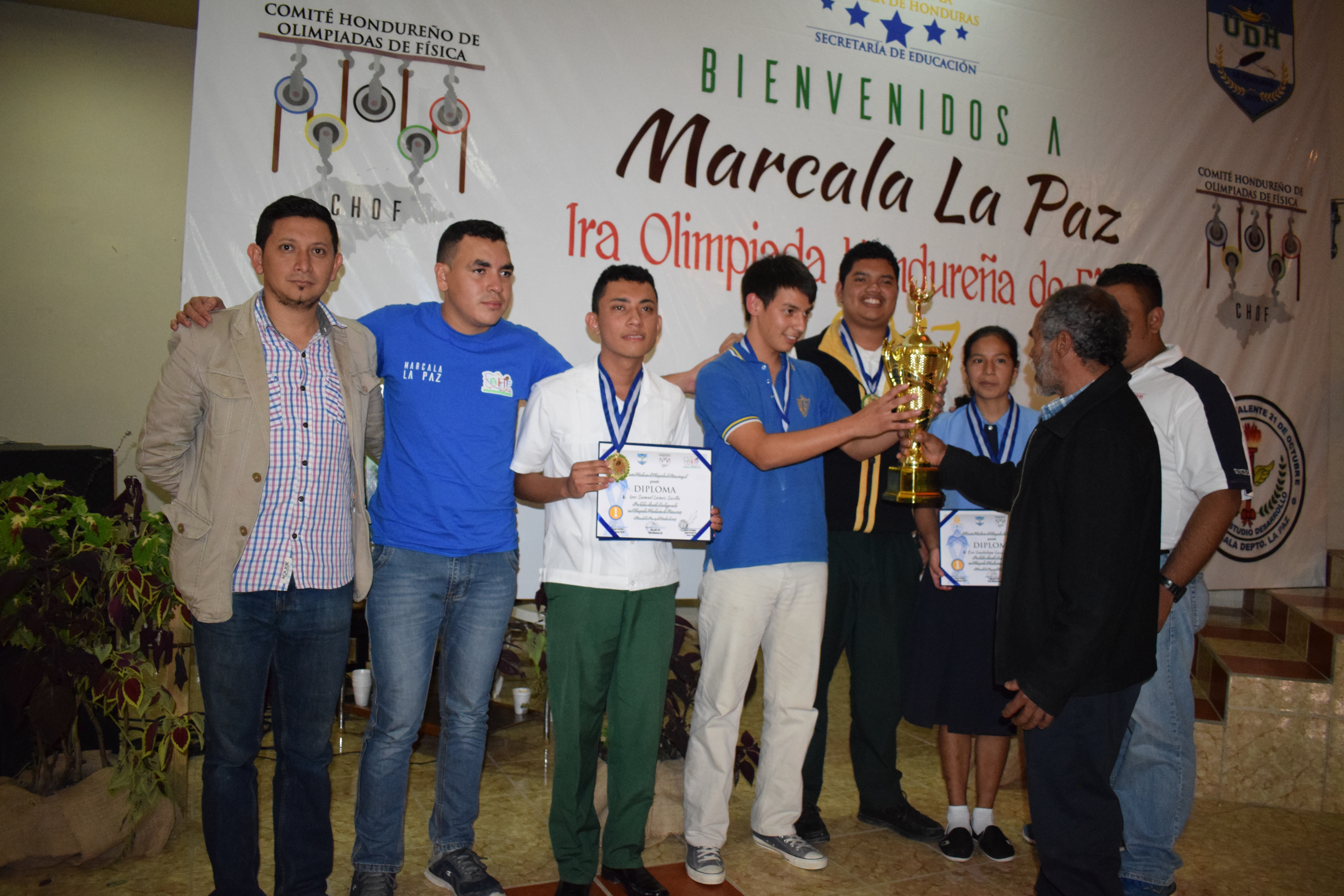 COMSA continua apoyando acciones educativas en el país