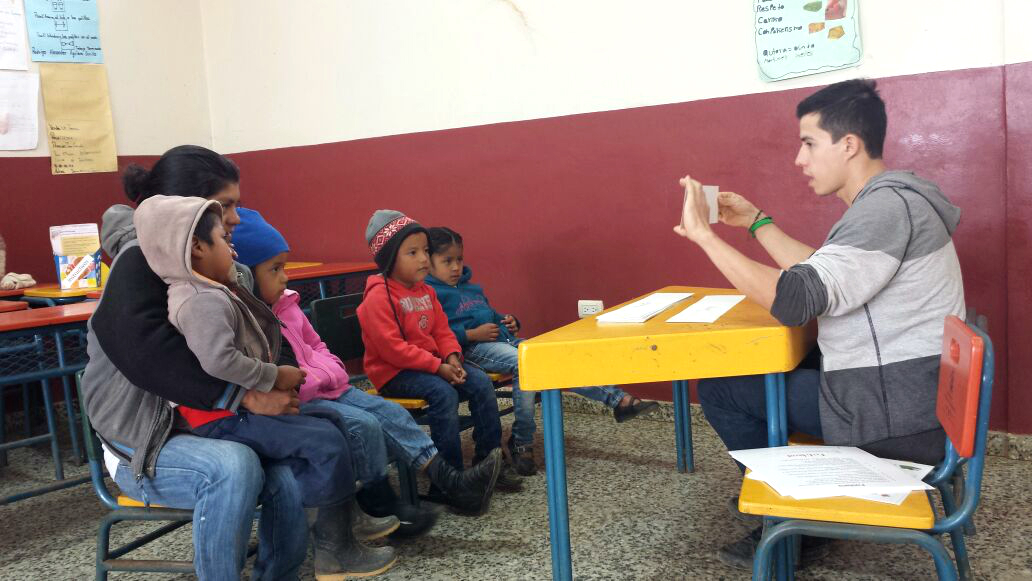 Genios con Amor estimulando la inteligencia