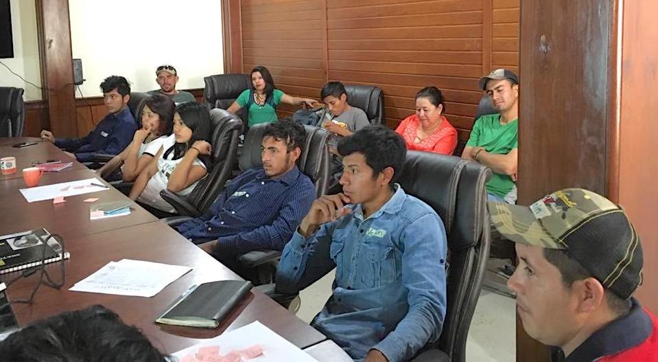 Jóvenes de COMSA inician proceso para fomentar el emprendedurismo