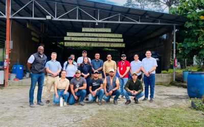 Visita de Representantes de la Embajada de Canadá, OCIDA, FUNDER y CORUS International a Proyectos de Crecimiento Económico en Honduras
