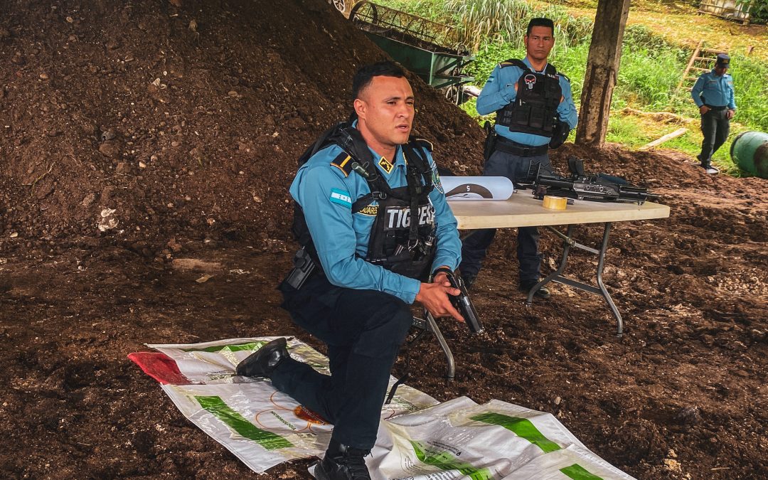 GRUPO COMSA fortalece capacidades de su equipo de seguridad con jornada de capacitación junto a la Policía Nacional