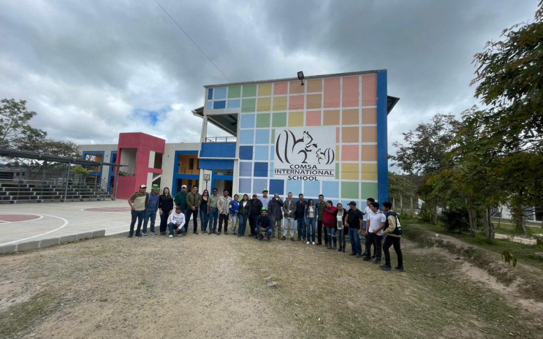 Estudiantes del CURLA fortalecen sus conocimientos con gira académica en instalaciones de GRUPO COMSA